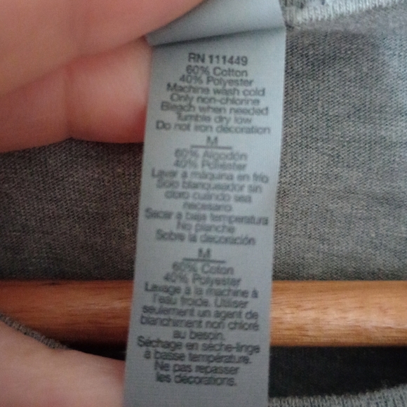 Gray Graphic Horse Design T-shirt Size Medium NWOT - Picture 9 of 9